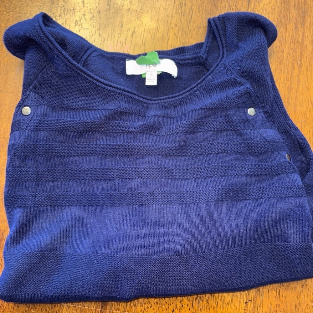 Ripe Navy Blue Knit sweater Topsize small